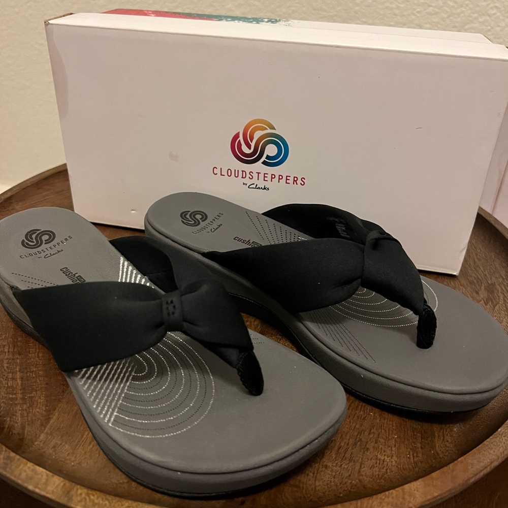 Cloudsteppers by Clarks Sandals Flip Flops